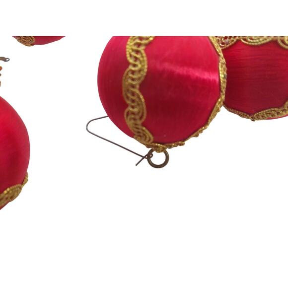 Vintage Spun Silk Red Gold 6" Ornaments Set of 8 READ - Picture 7 of 7